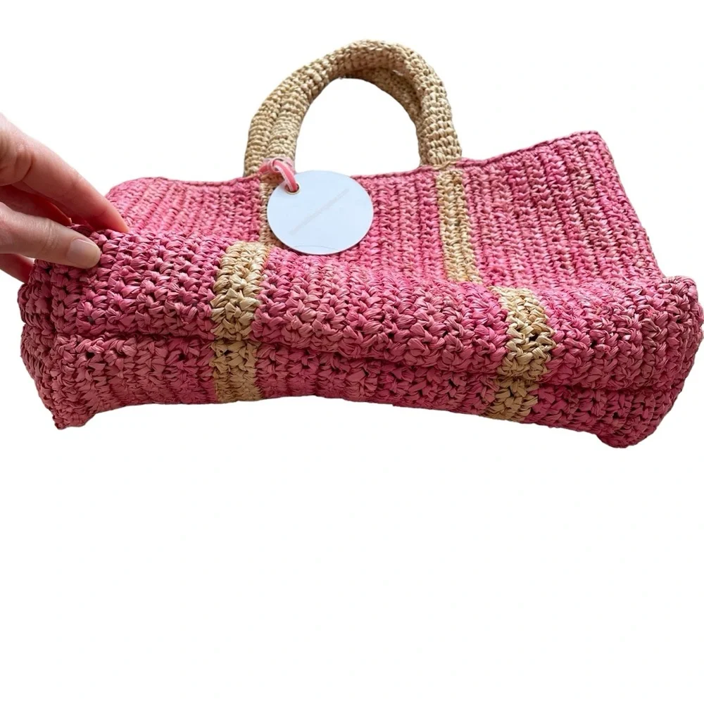 BTB Los Angeles Heart Woven Paper Tote Bag Vacation Coastal Beach Travel